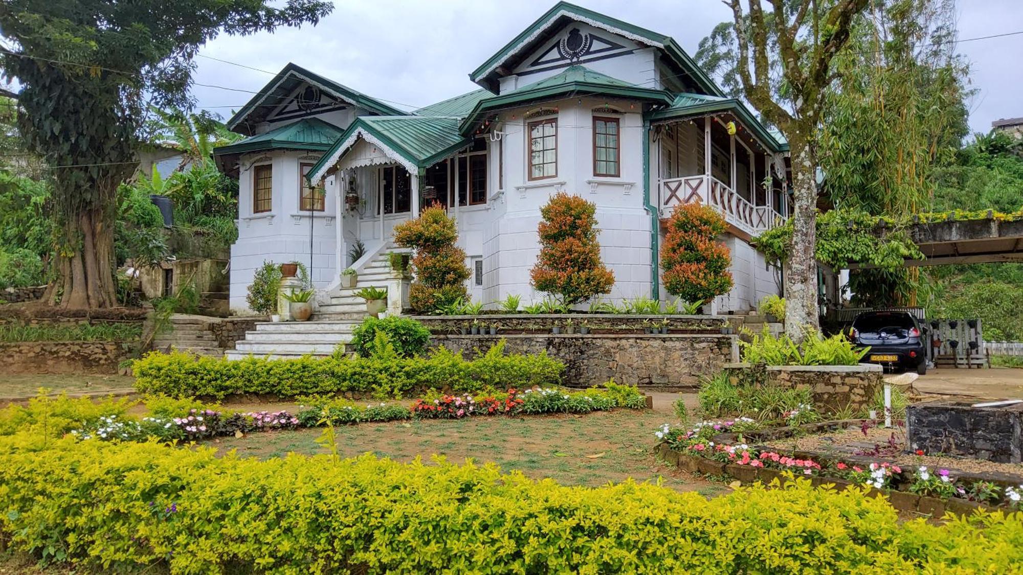 Walauwa On The Hill Hotel ฮัตตอน ภายนอก รูปภาพ
