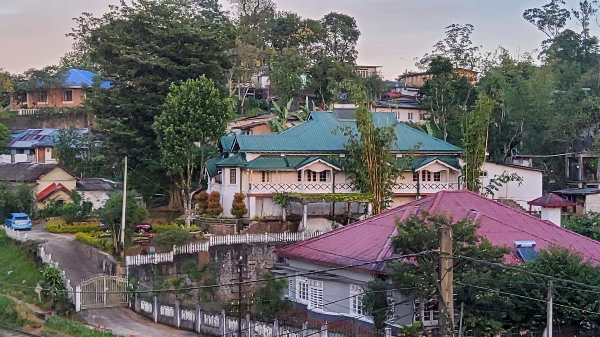 Walauwa On The Hill Hotel ฮัตตอน ภายนอก รูปภาพ