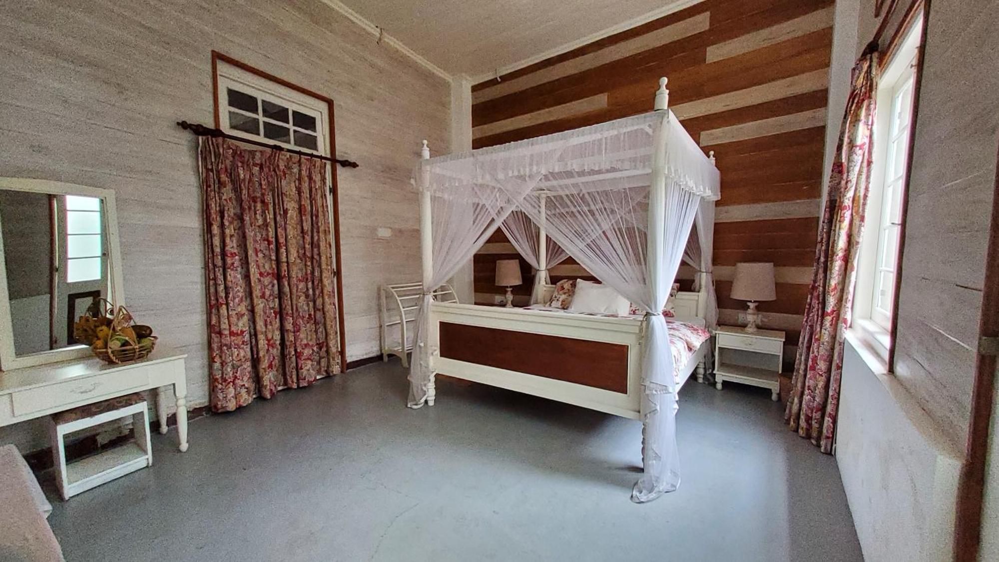 Walauwa On The Hill Hotel ฮัตตอน ภายนอก รูปภาพ