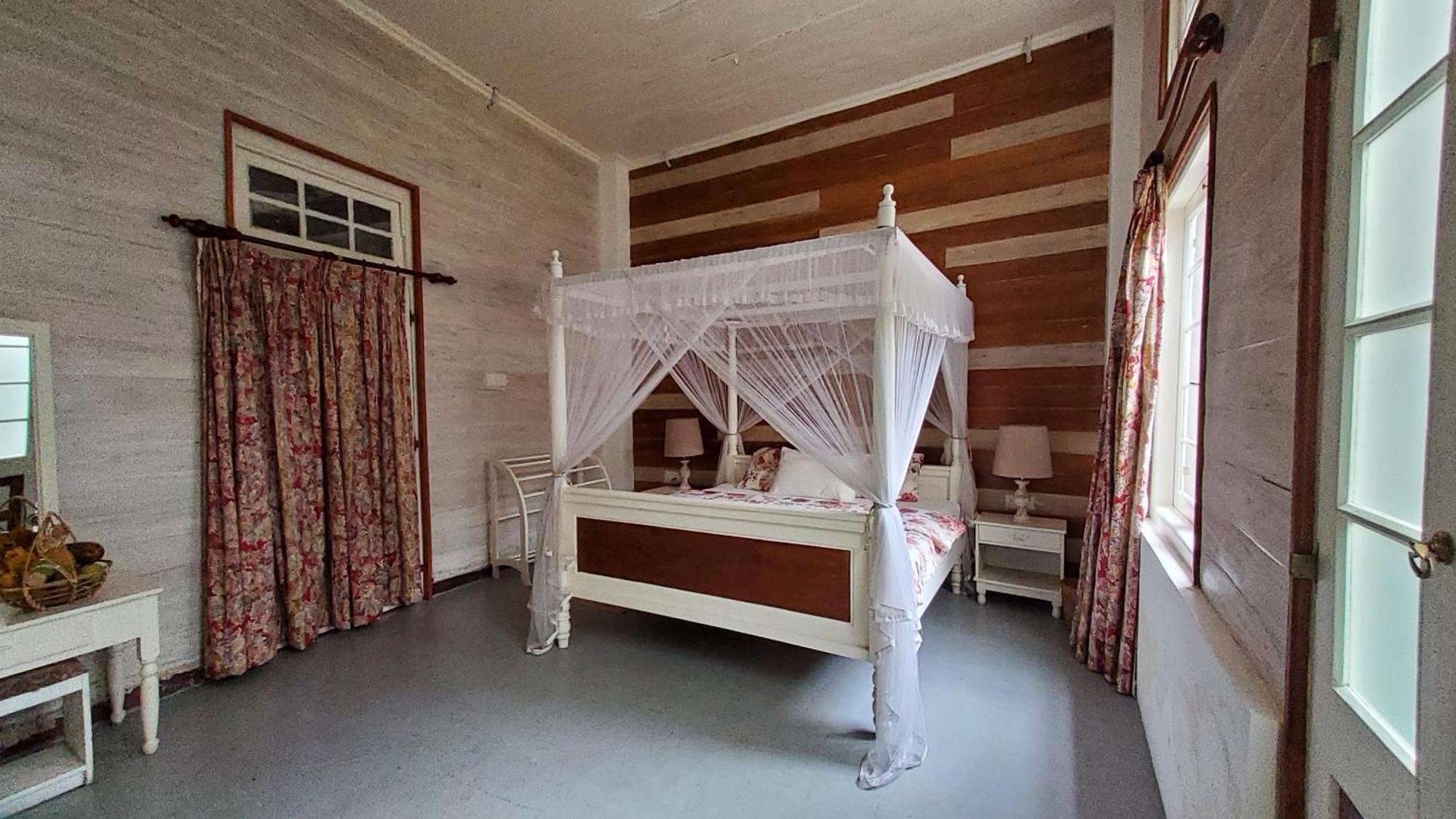 Walauwa On The Hill Hotel ฮัตตอน ภายนอก รูปภาพ