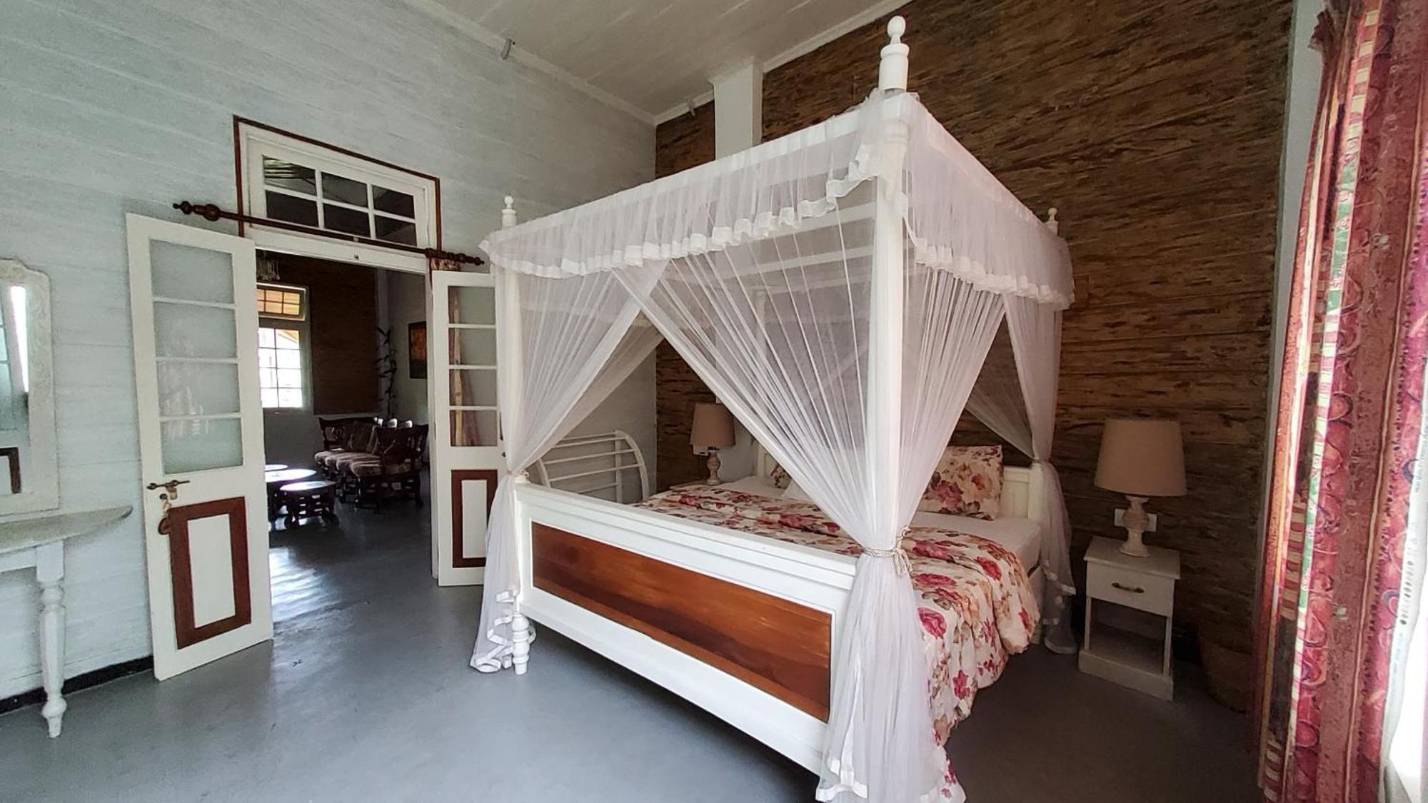 Walauwa On The Hill Hotel ฮัตตอน ภายนอก รูปภาพ